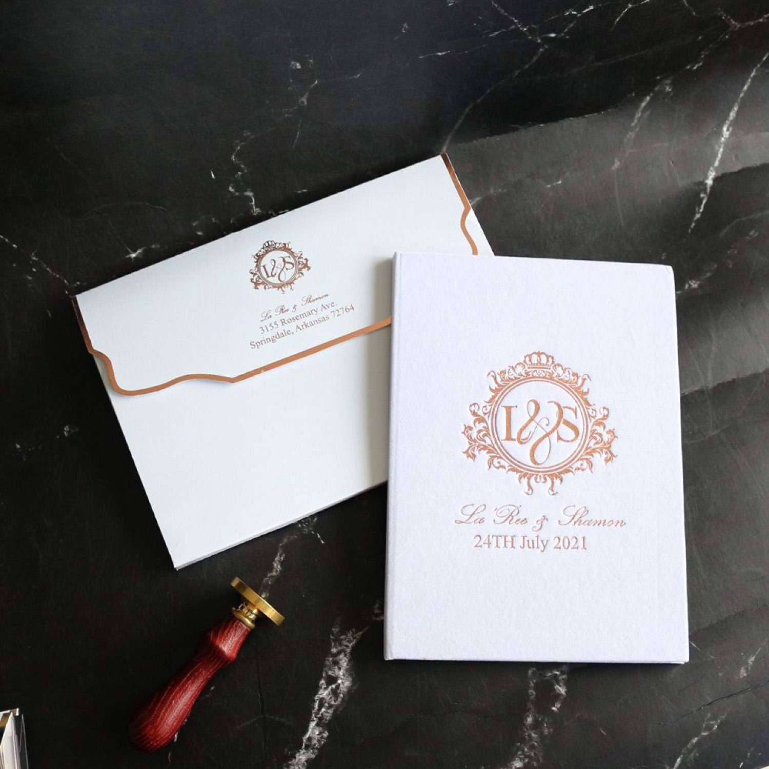 Gold Rose Acrylic Invitation Card With Velvet Holder Wedding Invitation Card Customized